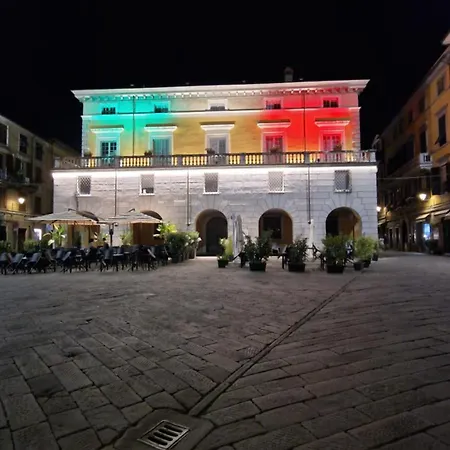 アパート My In *