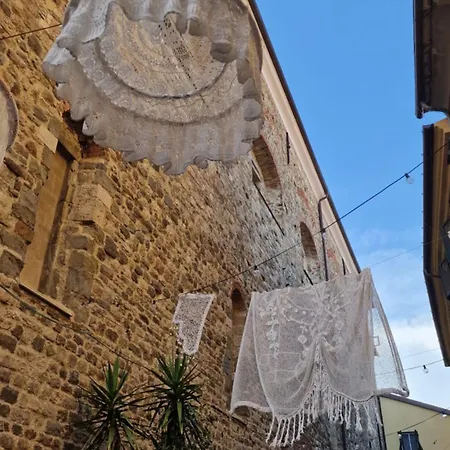 Apartman My In Sarzana