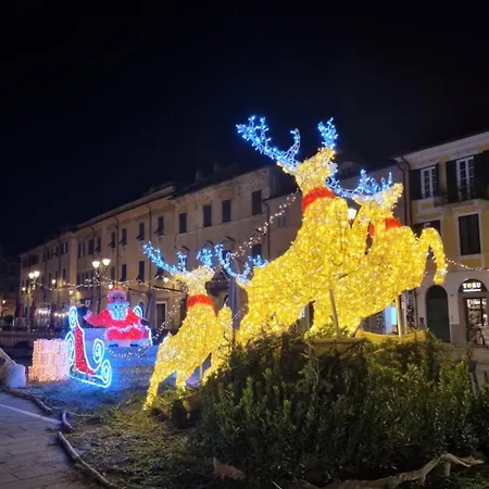 アパート My In サルツァーナ